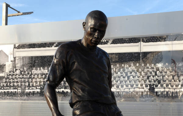 亨利国家队生涯回顾:世界杯欧洲杯冠军 队史最