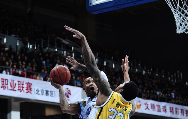 2014年12月24日， 2014-2015赛季CBA联赛第23轮：北京首钢vs浙江广厦。