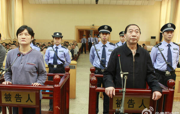 5月19日，贵阳中院在第一审判庭依法公开开庭审理被告人程孟仁、何文受贿一案。贵阳市人民检察院起诉指控，程孟仁与何文是情人关系。2003年至2011年间，程孟仁利用担任贵州省交通厅副厅长、厅长的职务便利，通过给交通厅下属企业负责人及相关工程项目负责人打招呼关照何文承接工程的方式，由何文出面承接工程后转给他人，从中收取好处费。