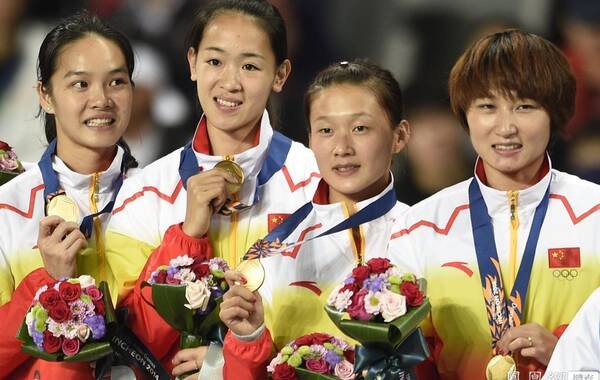 北京时间10月2日，2014仁川亚运会田径比赛女子4×100米接力决赛，由陶宇佳、孔令微、林慧君和百米冠军韦永丽出战的中国队，跑出42秒83打破亚运会纪录并夺冠。哈萨克斯坦以43秒90获得亚军，日本队以44秒05拿到季军。卫冕冠军泰国队，以44秒39排在第四。