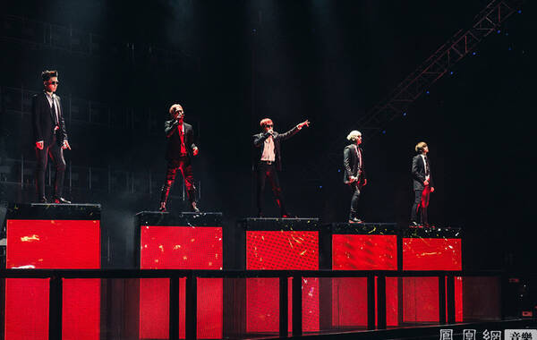 BIGBANG成功结束广州演唱会 世界巡回正式启