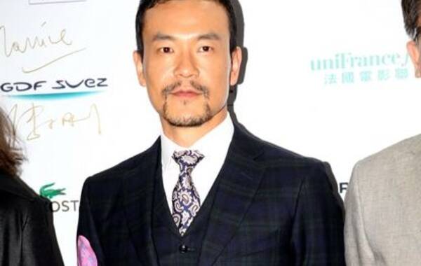 冯小刚获法国骑士勋章 欲拍《我不是潘金莲》
