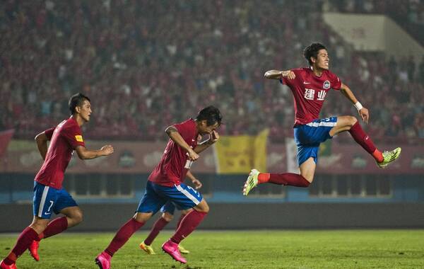 专治各种不服!建业魔鬼主场绝杀恒大+阻击上港