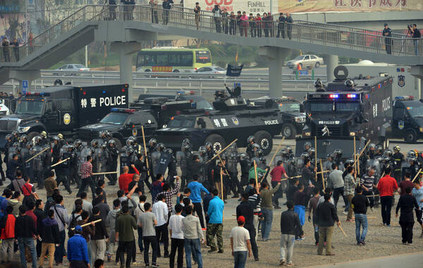 4月25日，北京警方首次进行防止涉恐涉暴事件演练。