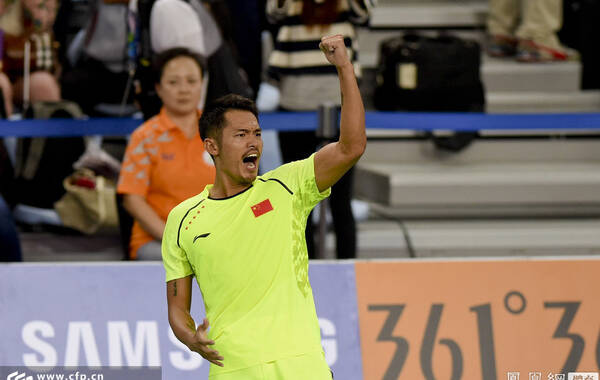 2014年9月29日，韩国仁川，2014年仁川亚运会羽毛球男单决赛，林丹2-1逆转谌龙，成功卫冕男单。