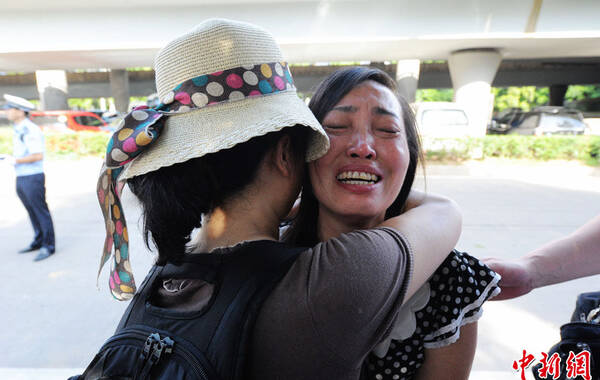 7月2日上午8点半，备受舆论关注的湖南“上访妈妈”唐慧诉永州市劳教委行政赔偿一案二审在湖南省高级人民法院公开开庭审理。