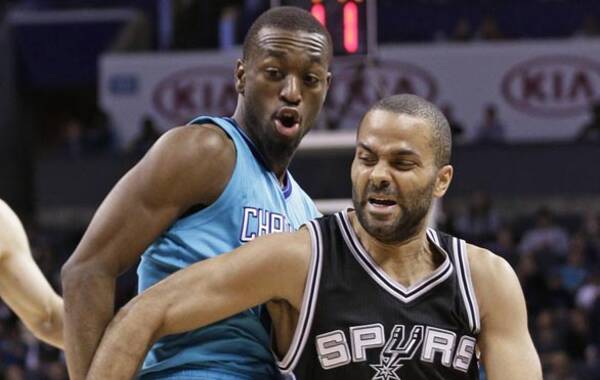 马努轰27分马刺险胜黄蜂 浓眉27+10鹈鹕力拔