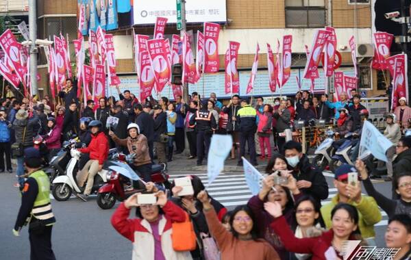 宋,马,洪投票(图)  台湾大选投票进行中 蔡,朱,宋,马,洪投票(图) 2016