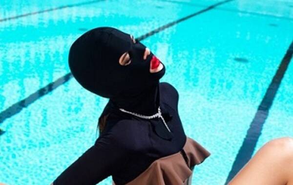 中国大妈"脸基尼"头套走红时尚圈 |中国大妈|逆袭_凤凰时尚