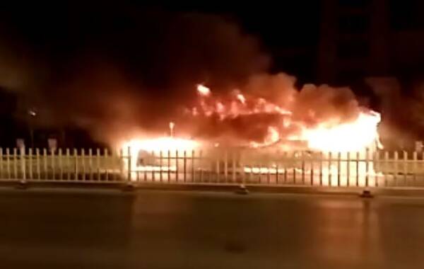 2016年1月5日，据宁夏消防总队消息，早上7:03，宁夏银川市109国道枸杞馆门口301路公交车在行进中突发火灾，车上多人被困。7:13分消防部门将火扑灭，截至目前已造成14人死亡，31人受伤。