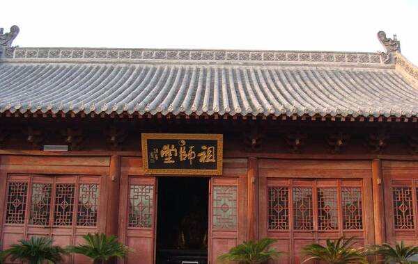 2007年10月，温县被命名为中国太极拳发源地，陈氏太极拳也已进入我国首批非物质文化遗产名录。随着中西文化交流的增强，中国功夫不仅受到国人热爱，而且走出国门，吸引了越来越多的外国友人。