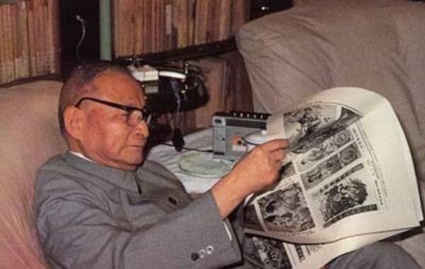 陈云是中国共产党早期领导人之一，在20世纪30年代初，即是中共中央政治局六成员之一。1991年5月9日，陈云在上海同朱镕基交谈
