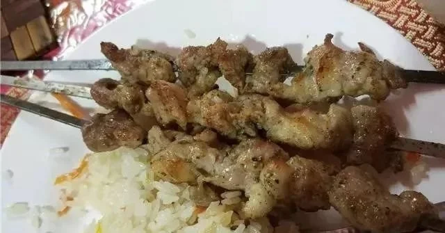 居然可以这样(新疆乌鲁木齐小吃一条街)乌鲁木齐好吃街2023已更新 第5张