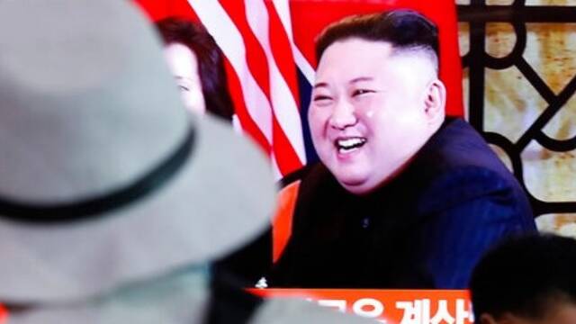 朝鲜发射不明飞行器 引韩国民众关注