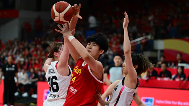 籃球——女籃熱身賽：中國隊勝日本隊