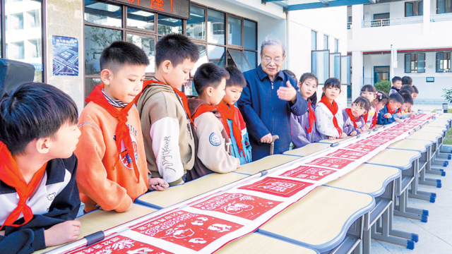 非遺剪紙進校園