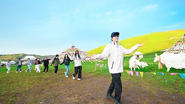 凰家体验官打卡马牙雪山营地　解锁藏乡野奢浪漫之旅