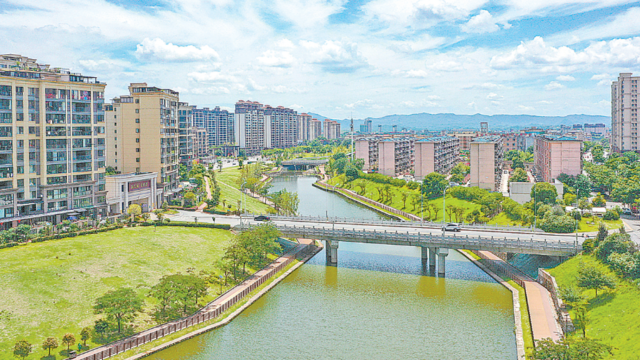 水清岸綠