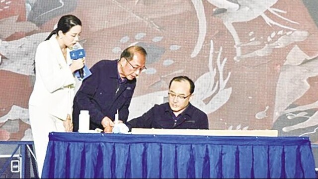 世界技能大赛上，看敦煌“壁画医生”如何做手术