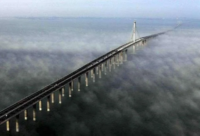 中国又一世界之最！投300亿建世界第一长桥，开车通过需2小时插图4