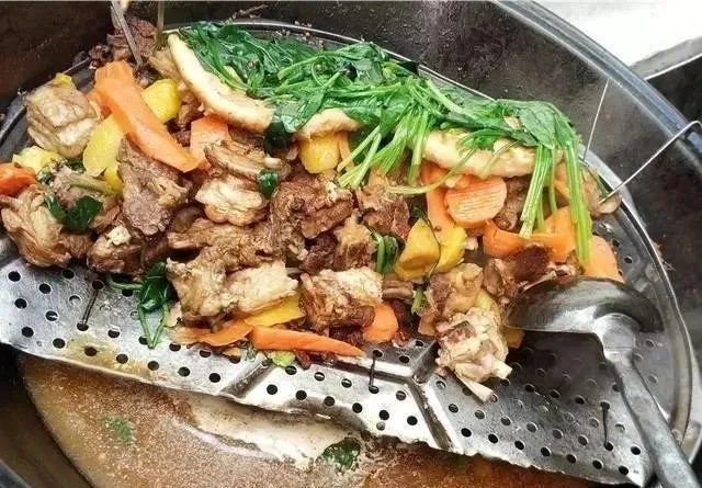 居然可以这样(新疆乌鲁木齐小吃一条街)乌鲁木齐好吃街2023已更新 第6张