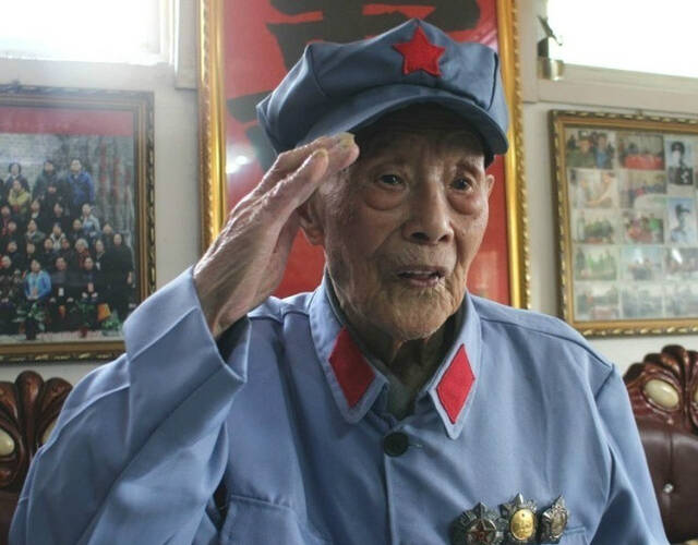 7日凌晨1时许,天津最年长的老红军彭焕生因病逝世,享年107岁.