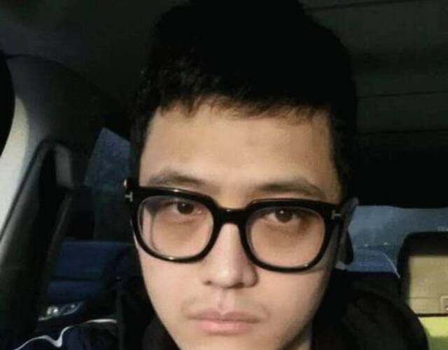 王宝强经纪人宋喆.