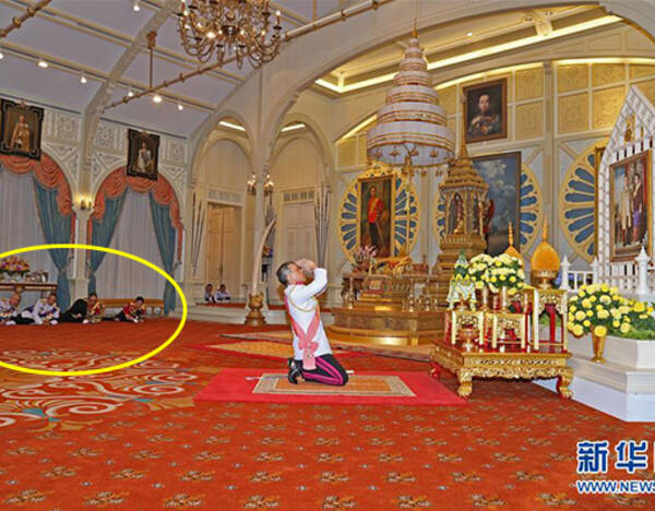 据了解,其实这种跪拜方式是泰国的一种礼节.