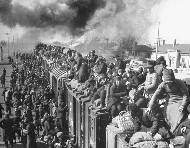 二战后苏联红军控制下的中国东北_幸福的胜子