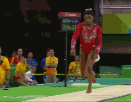 女子跳马拜尔斯摘金 王妍第五丘妈第七