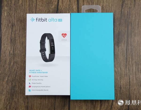 Fitbit Alta HR开箱体验:功能很美好 价格很残酷