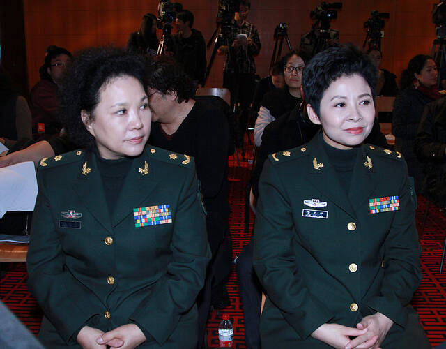 总政歌舞团建团60周年演出开幕 阎维文董文华助阵[高清大图]