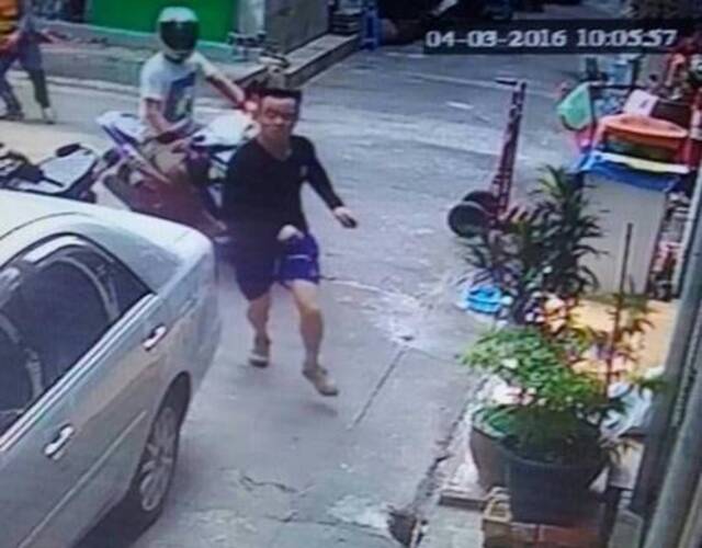 中国人在泰国抢枪被击毙现场