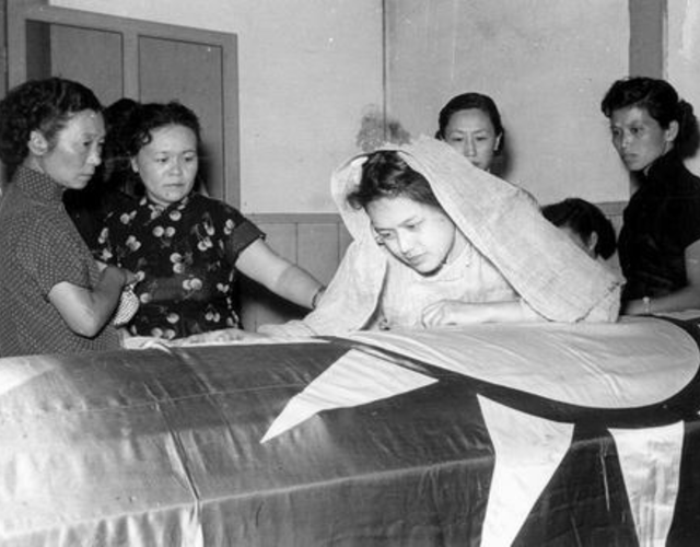 1954年汤恩伯去世后,追悼会现场.