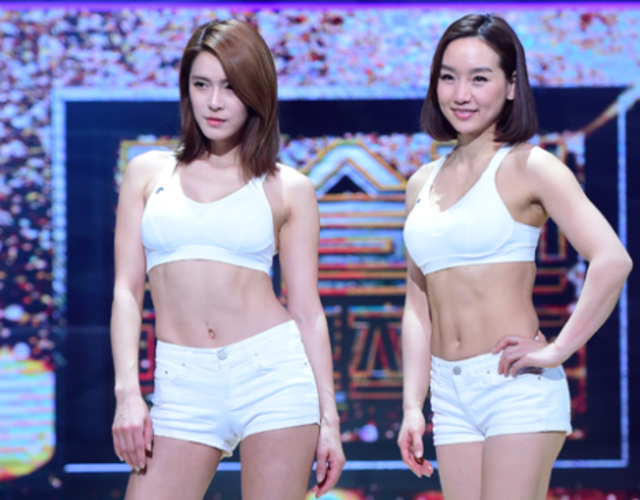 韩国女星参加《肌肉女王计划》 大秀马甲线