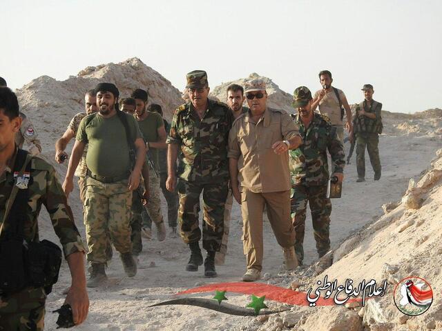 叙利亚精锐老虎部队指挥官哈桑现身,给拉卡和