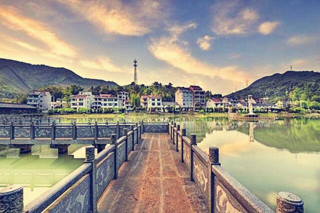 世界各国gdp排名_义乌人均gdp(2)