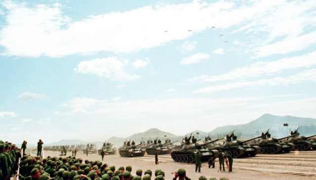 新中国最大的一次阅兵--华北大阅兵