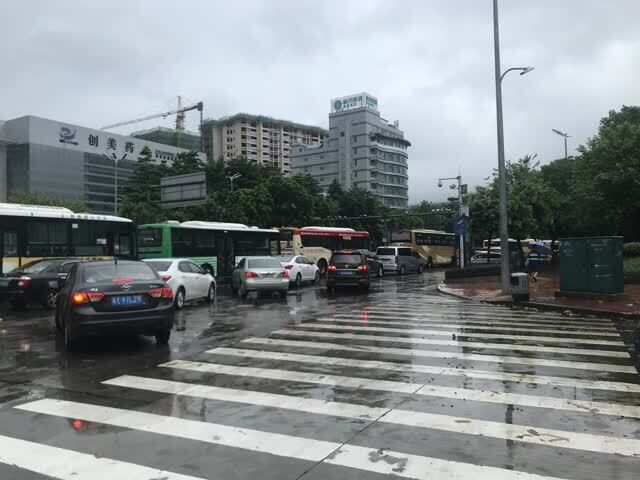 台风艾云尼三次登陆 广东,佛山呈现积水