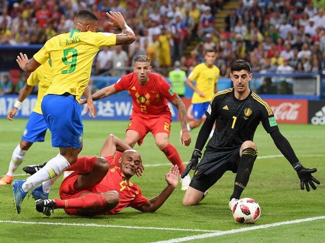 世界杯9大争夺球权时刻,进球还能跳舞的也就只