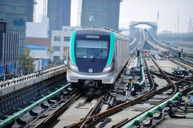 青岛地铁13号线来了 这些画面让人感动图片