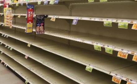 飓风前的美国超市