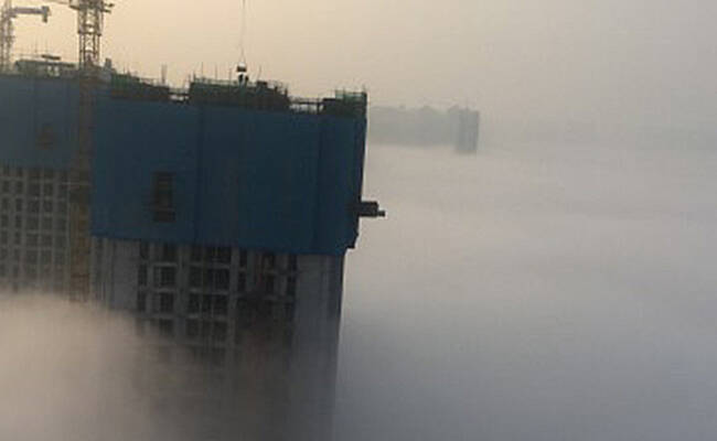 西安大雾 网友：连墙都看不见了