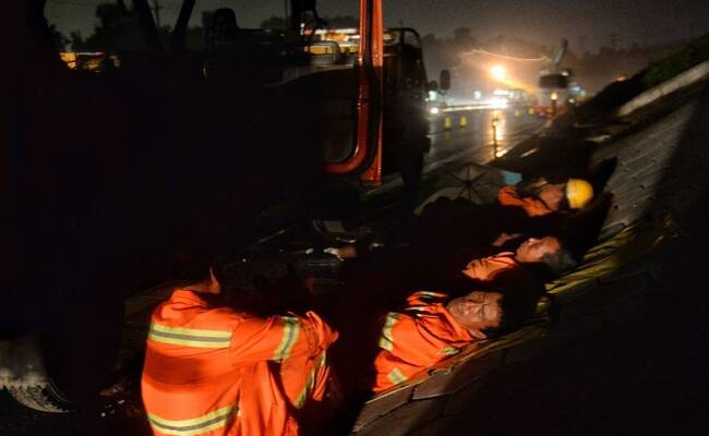 今天凌晨，他们在默默地守护着北京城