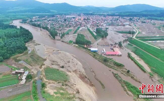 航拍黑龙江尚志市村庄灾情