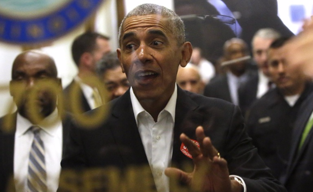 奥巴马现身法庭担任陪审员引围观