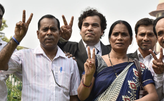 轮奸女儿致死的4名罪犯被判死刑之后