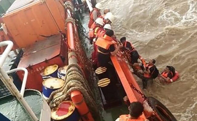 2018 总有一种力量温暖我们前行