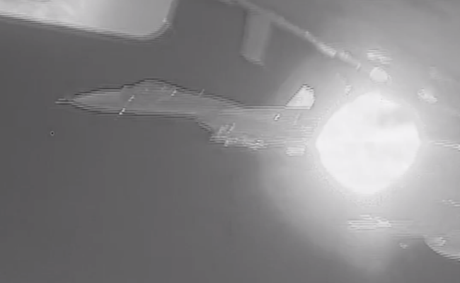 俄战机用“不安全方式”拦截美侦察机