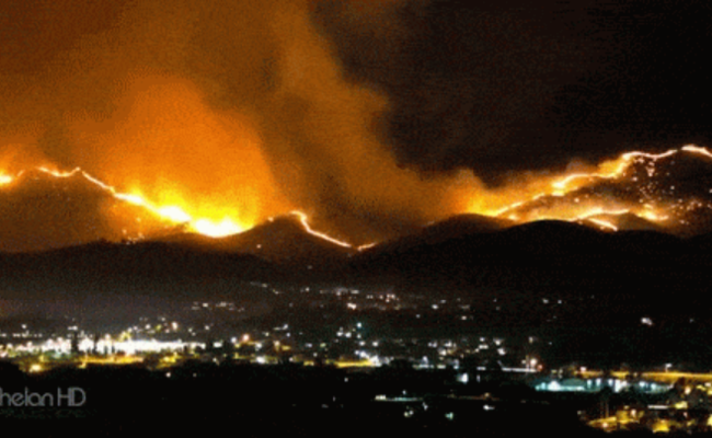 加拿大林火摧毁城区画面